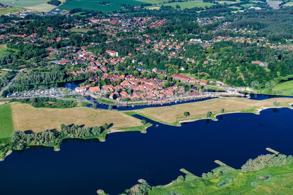 Aerial image Hitzacker (Elbe) - Town view of the streets and houses of the residential areas in Hitzacker on the course of the Elbe in the state Lower Saxony, Germany