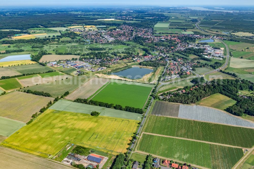 Aerial image Horneburg - Town View of the streets and houses of the residential areas in Horneburg in the state Lower Saxony, Germany