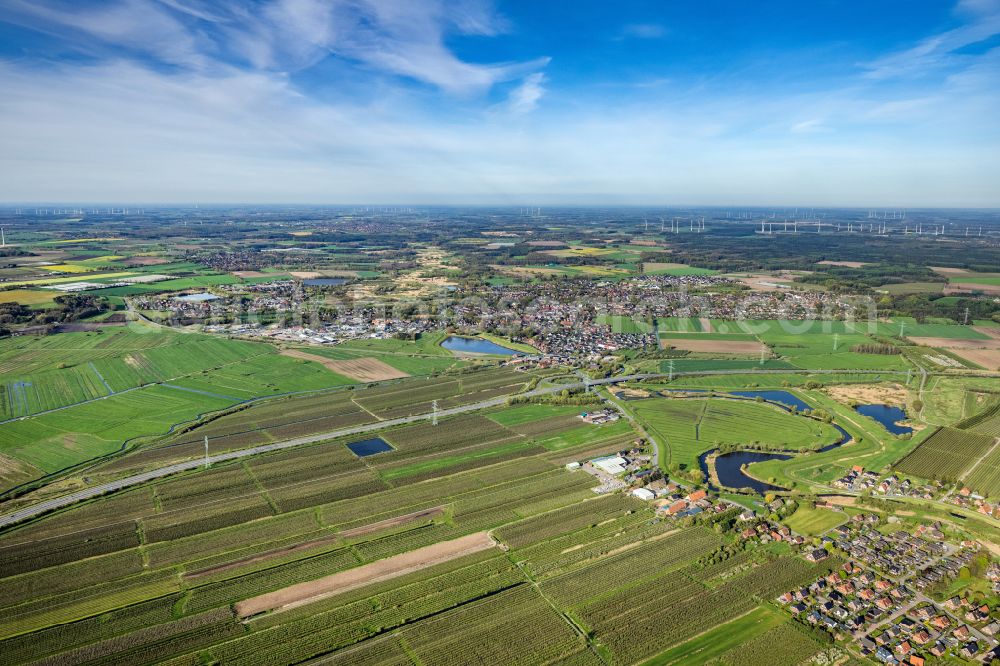 Aerial image Horneburg - Town View of the streets and houses of the residential areas in Horneburg in the state Lower Saxony, Germany