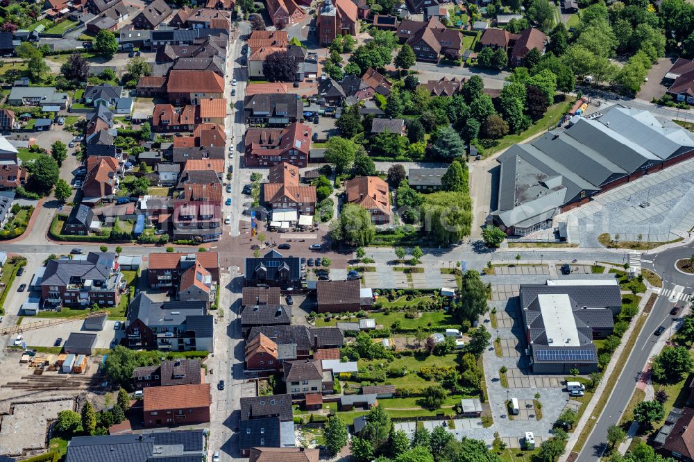 Horneburg from above - Town View of the streets and houses of the residential areas in Horneburg in the state Lower Saxony, Germany