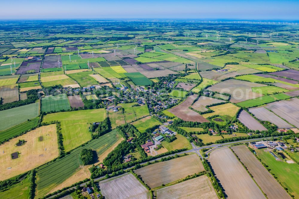 Aerial photograph Hörup - Town View of the streets and houses of the residential areas in Hoerup in the state Schleswig-Holstein, Germany