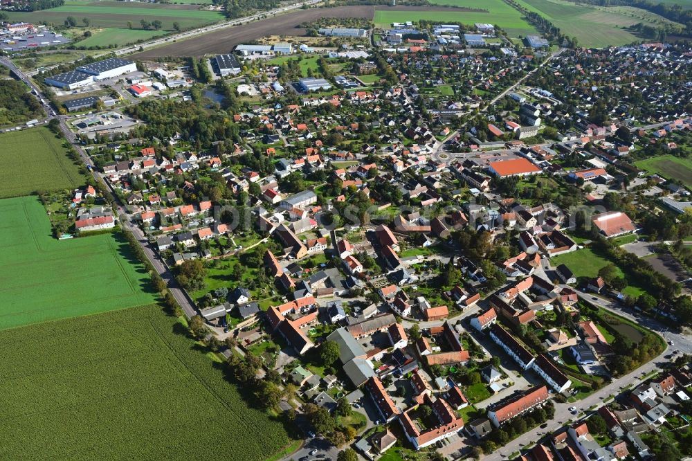 Aerial photograph Irxleben - Town View of the streets and houses of the residential areas in the district Hohe Boerde in Irxleben in the state Saxony-Anhalt, Germany