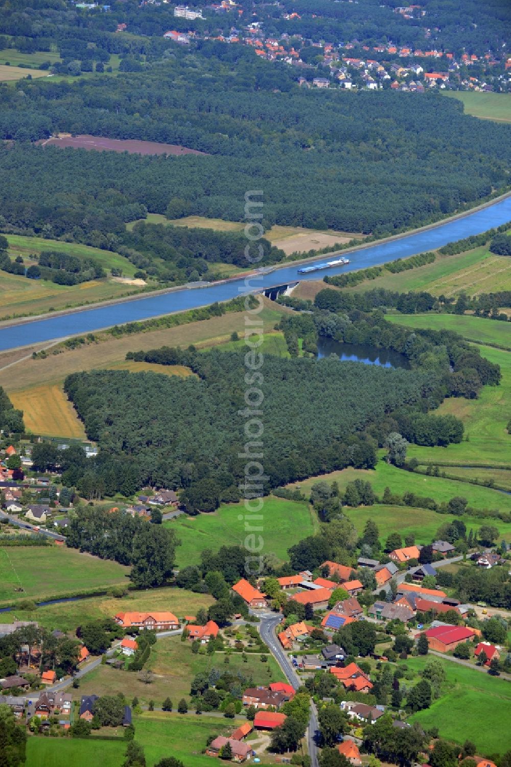 Jastdorf from above - Townscape of Jastdorf on the banks of the Elbe Lateral Canal in the state of Lower Saxony