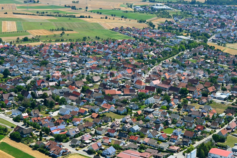 Jettingen from the bird's eye view: Town View of the streets and houses of the residential areas on street Unterjettinger Strasse in the district Oberjettingen in Jettingen in the state Baden-Wuerttemberg, Germany