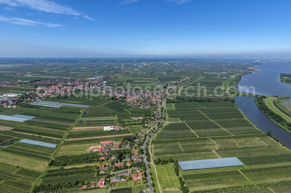 Aerial image Jork - Location in the fruit-growing area Altes Land Jork in the state of Lower Saxony, Germany