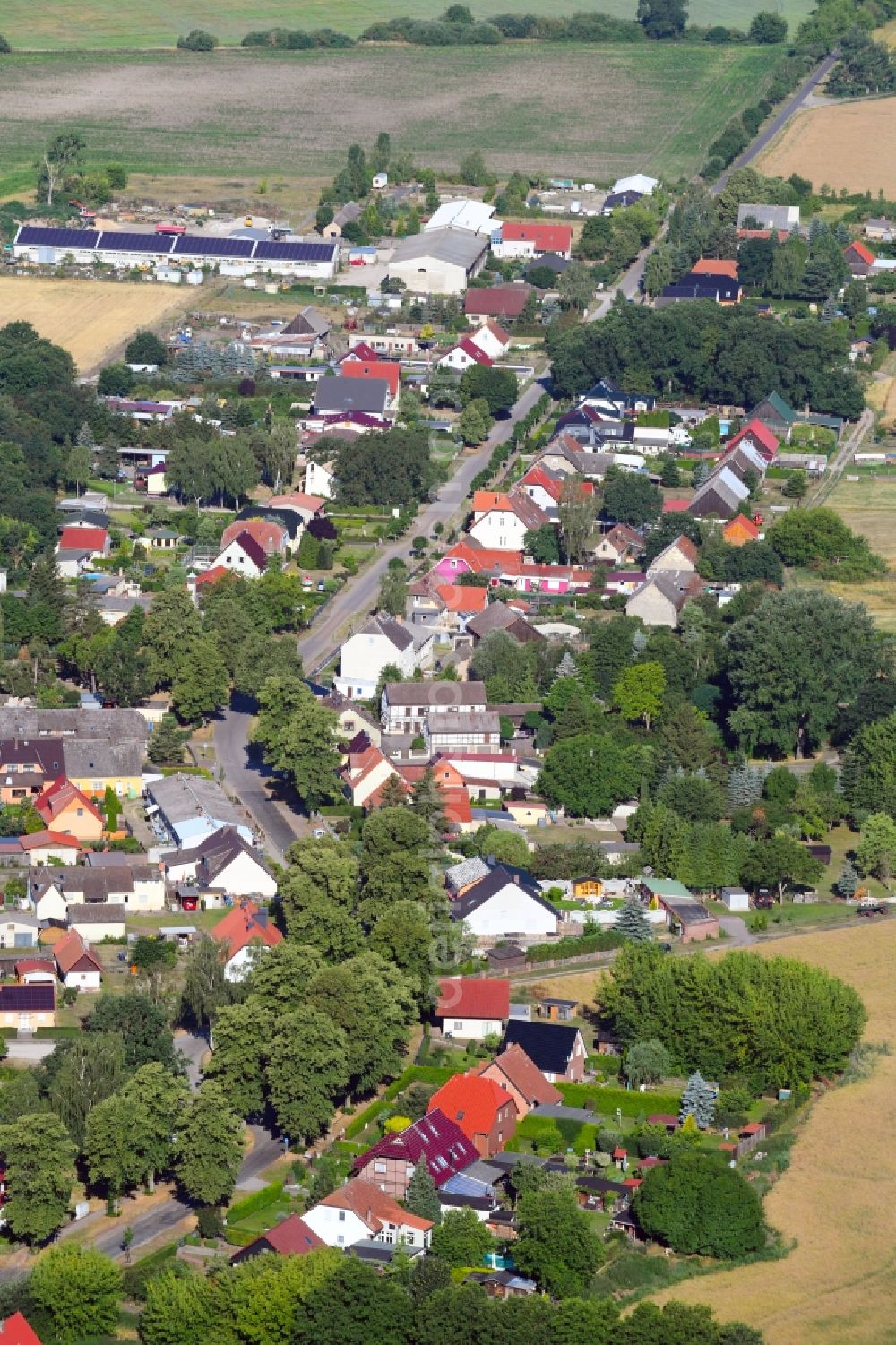 Kienberg from the bird's eye view: Town View of the streets and houses of the residential areas in Kienberg in the state Brandenburg, Germany