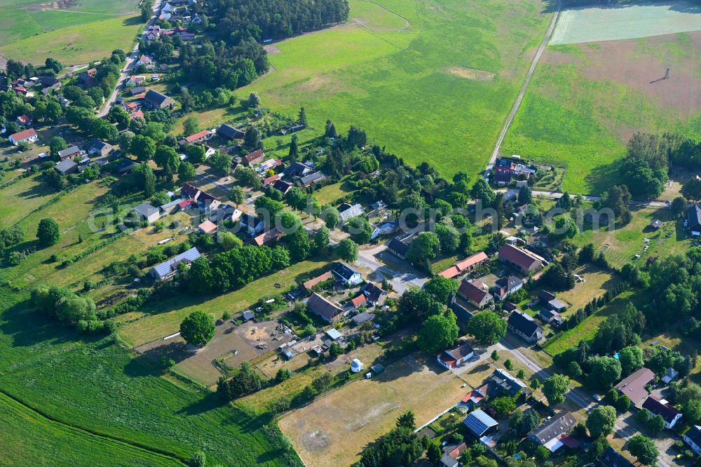 Klandorf from the bird's eye view: Town View of the streets and houses of the residential areas in Klandorf at Schorfheide in the state Brandenburg, Germany