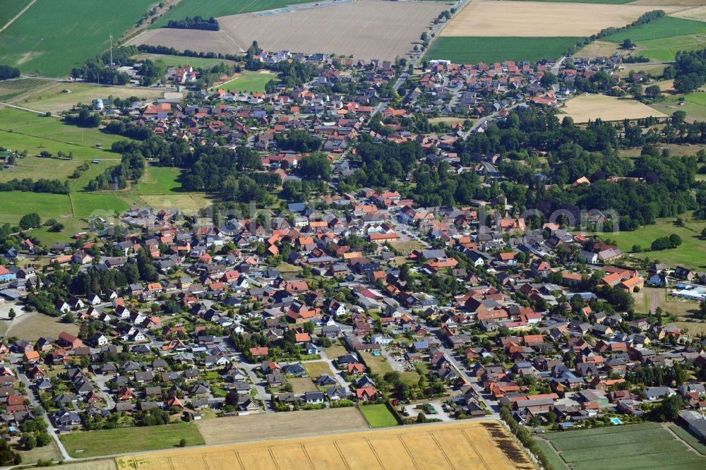 Knesebeck from the bird's eye view: Town View of the streets and houses of the residential areas in Knesebeck in the state Lower Saxony, Germany