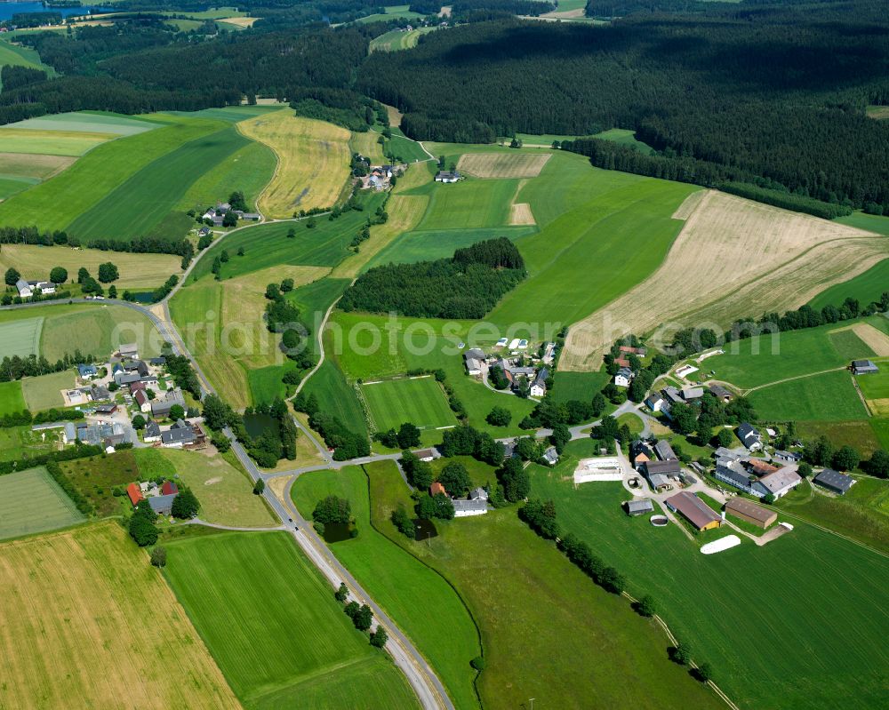 Aerial photograph Konradsreuth - Town View of the streets and houses of the residential areas in the district Martinsreuth in Konradsreuth in the state Bavaria, Germany