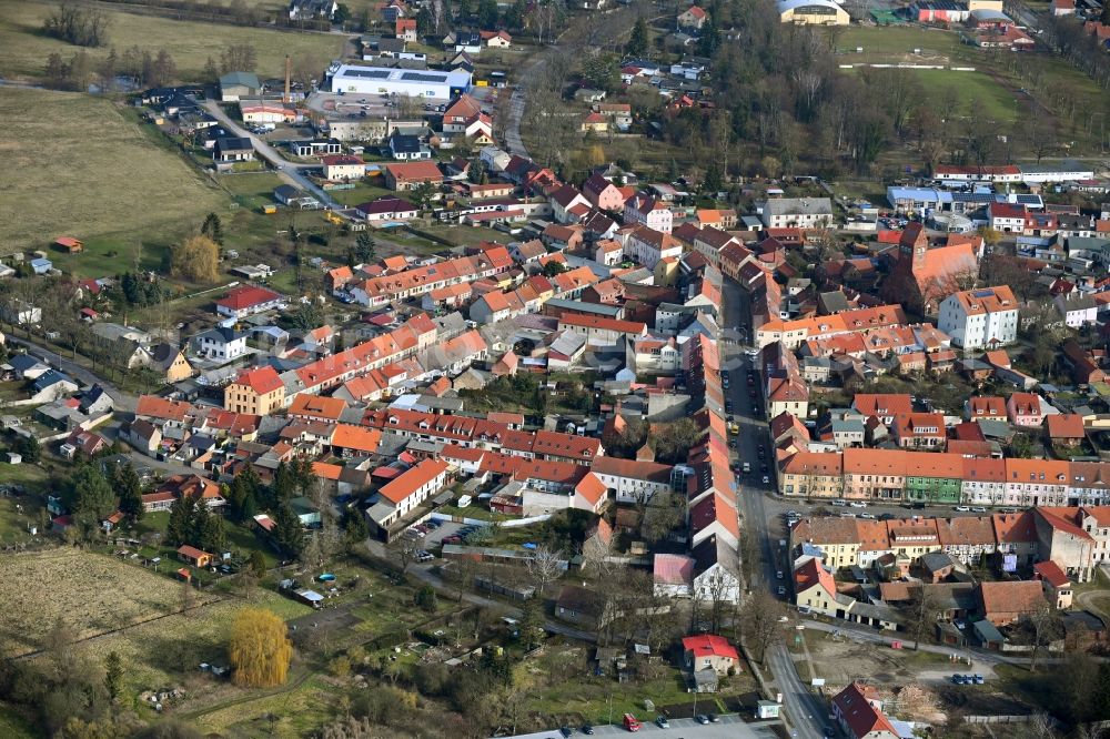 Kremmen from the bird's eye view: Town View of the streets and houses of the residential areas in Kremmen in the state Brandenburg, Germany