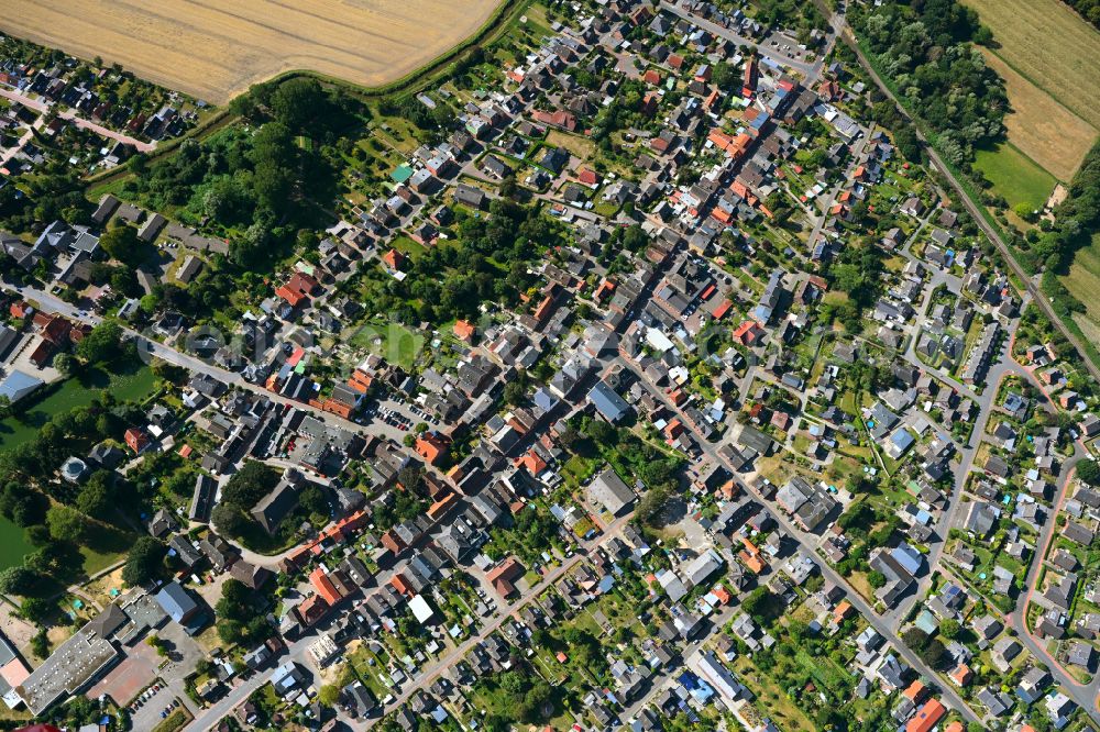 Krempe from the bird's eye view: Town View of the streets and houses of the residential areas in Krempe in the state Schleswig-Holstein, Germany