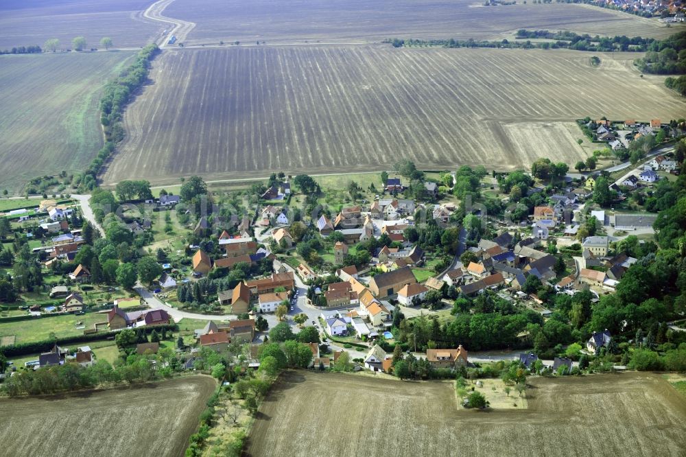 Aerial photograph Kösslitz-Wiedebach - Town View of the streets and houses of the residential areas in Koesslitz-Wiedebach in the state Saxony-Anhalt, Germany