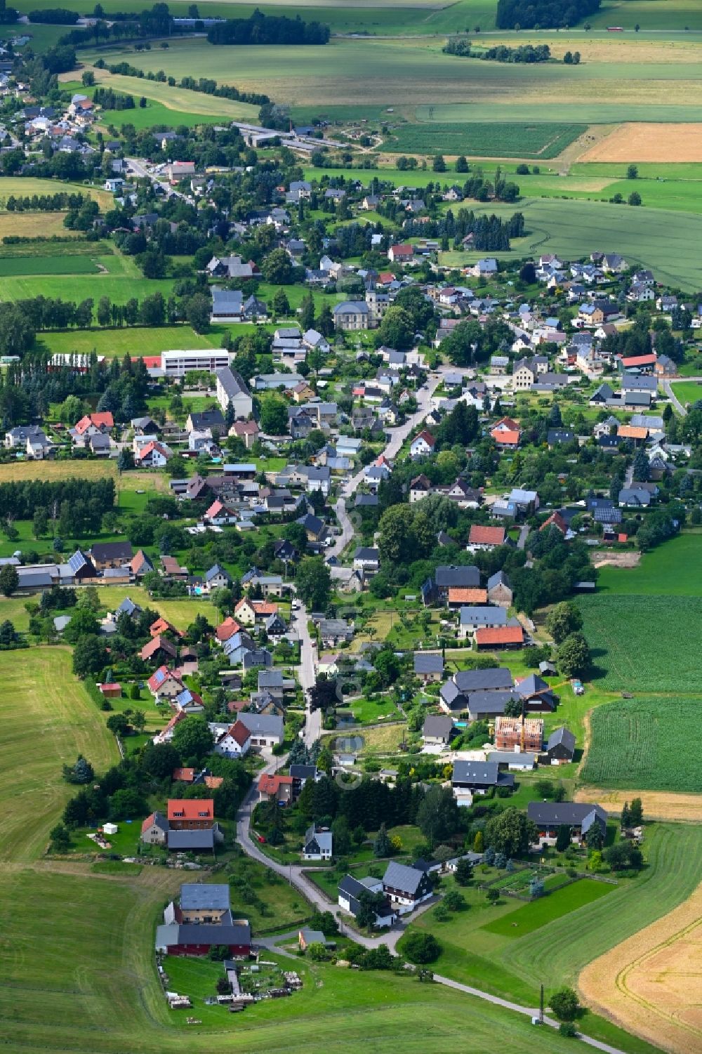 Aerial image Langenberg - Town View of the streets and houses of the residential areas in Langenberg in the state Saxony, Germany