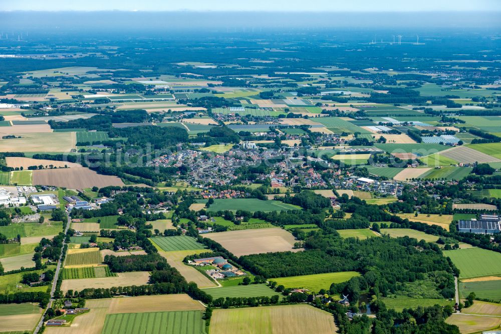 Aerial image Vechta - Town View of the streets and houses of the residential areas in Vechta in the state Lower Saxony, Germany