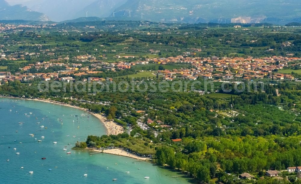 Lazise from the bird's eye view: Town View of the streets and houses of the residential areas in Lazise in Veneto, Italy