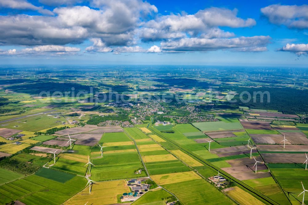 Leck from the bird's eye view: Town View of the streets and houses of the residential areas in Leck in the state Schleswig-Holstein, Germany