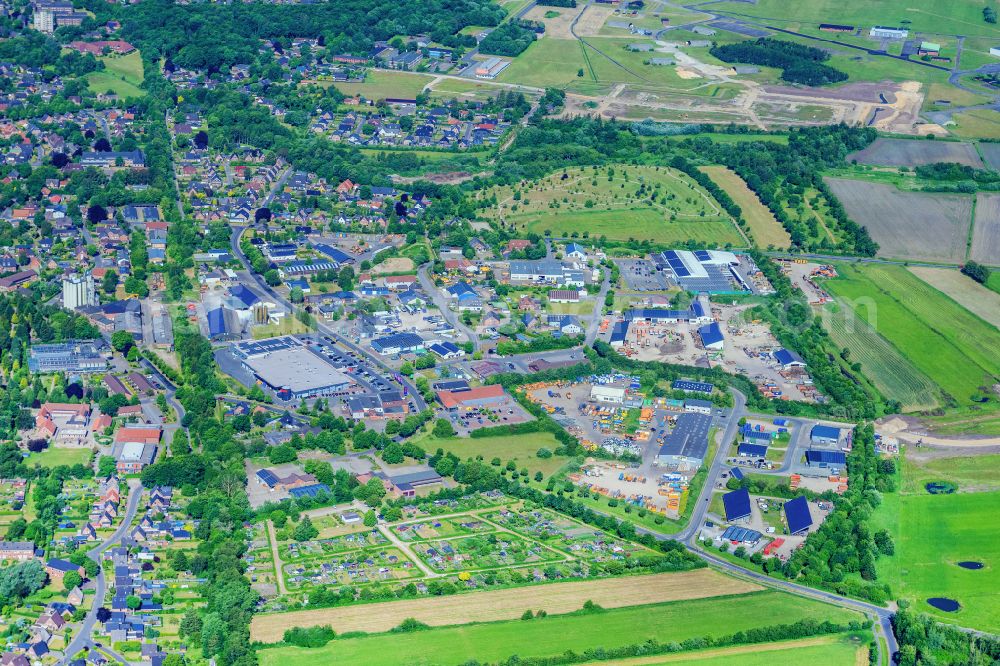 Aerial image Leck - Town View of the streets and houses of the residential areas in Leck in the state Schleswig-Holstein, Germany