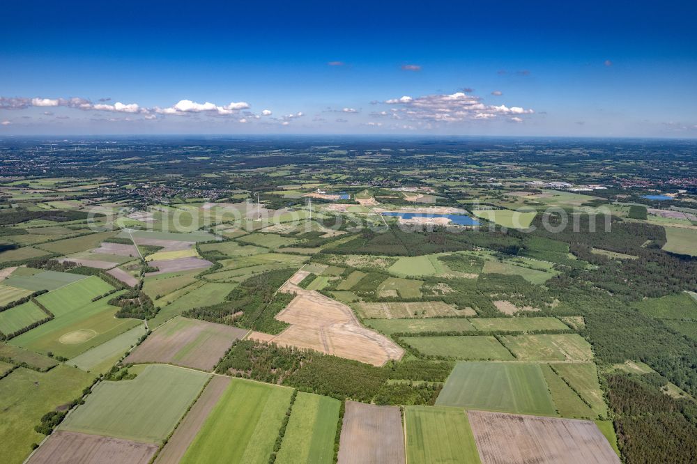 Aerial photograph Lentföhrden - Town View of the streets and houses of the residential areas in Lentfoehrden in the state Schleswig-Holstein, Germany