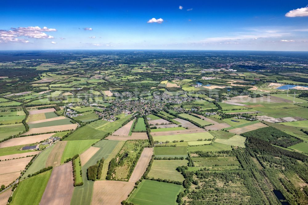 Aerial image Lentföhrden - Town View of the streets and houses of the residential areas in Lentfoehrden in the state Schleswig-Holstein, Germany