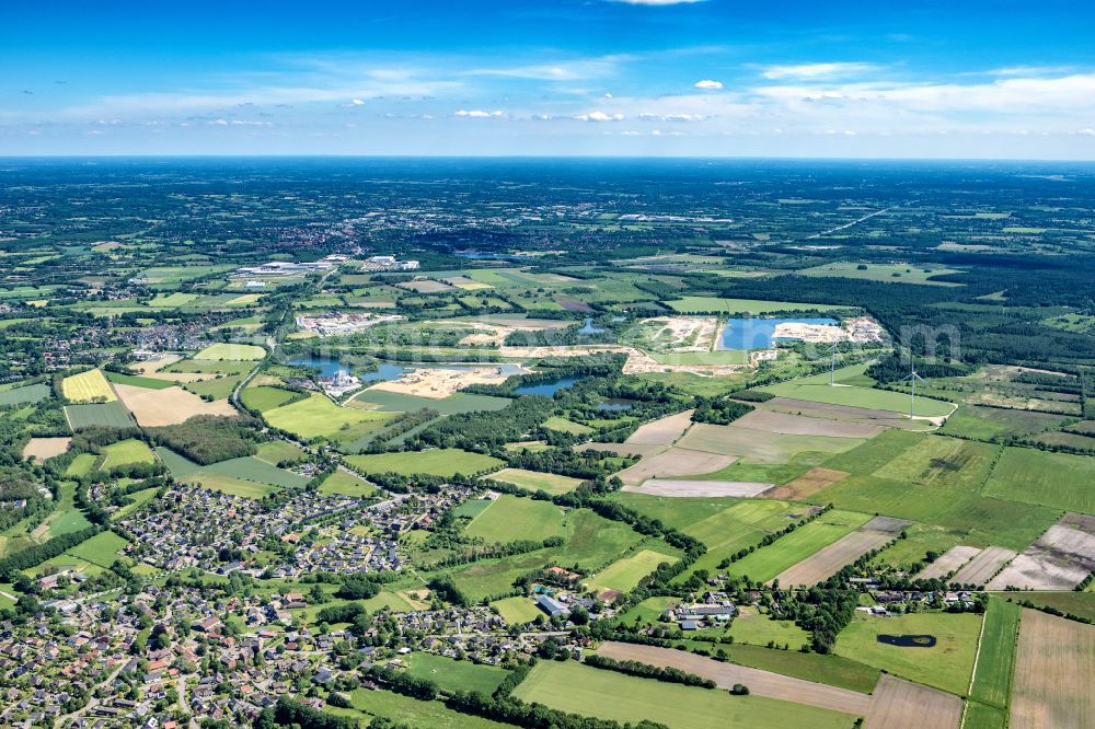 Lentföhrden from above - Town View of the streets and houses of the residential areas in Lentfoehrden in the state Schleswig-Holstein, Germany