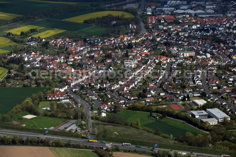 Aerial image Linden - Town View of the streets and houses of the residential areas in Linden in the state Hesse