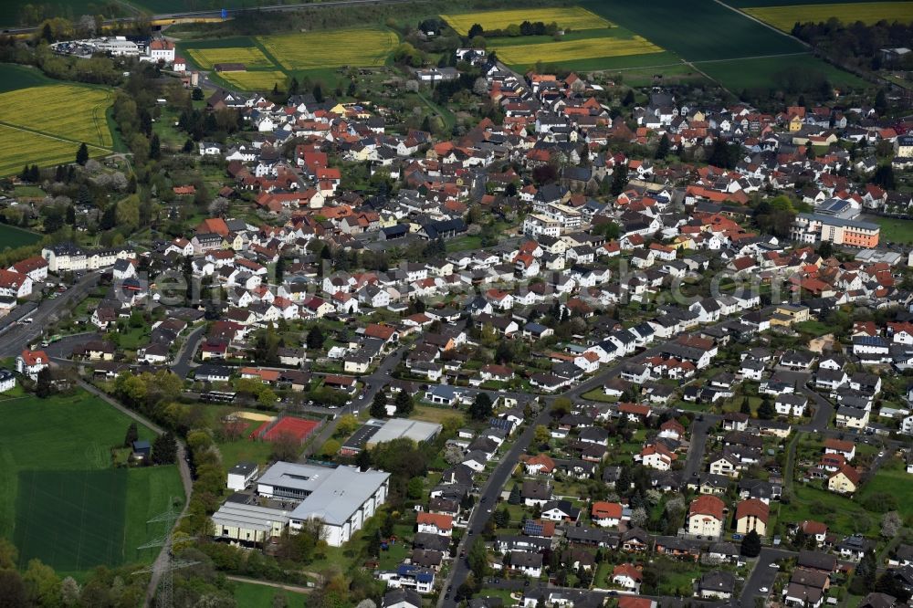 Linden from the bird's eye view: Town View of the streets and houses of the residential areas in Linden in the state Hesse