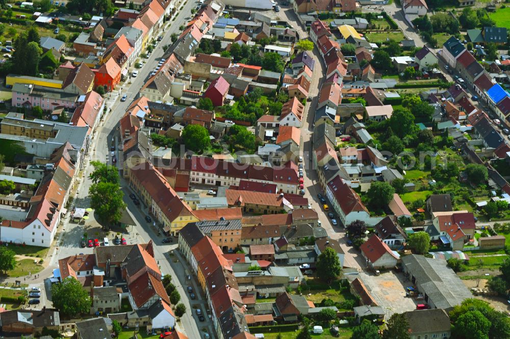 Lindow (Mark) from above - City view of the streets and houses of the residential areas at Gudelacksee in Lindow (Mark) in the state Brandenburg, Germany