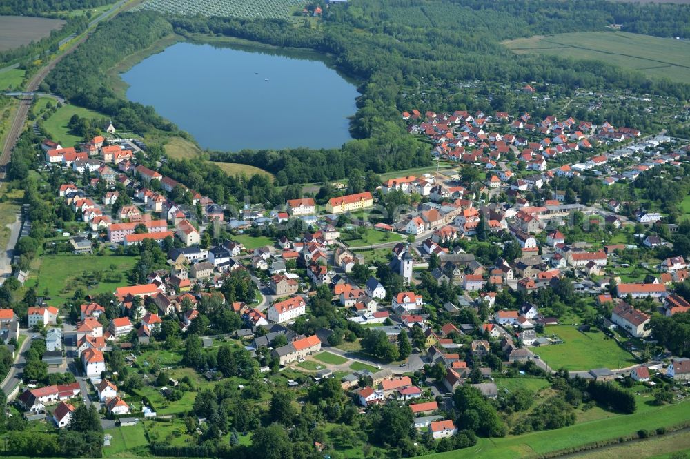 Lobstädt from the bird's eye view: View of Lobstaedt on the shores of the reservoir in the state of Saxony