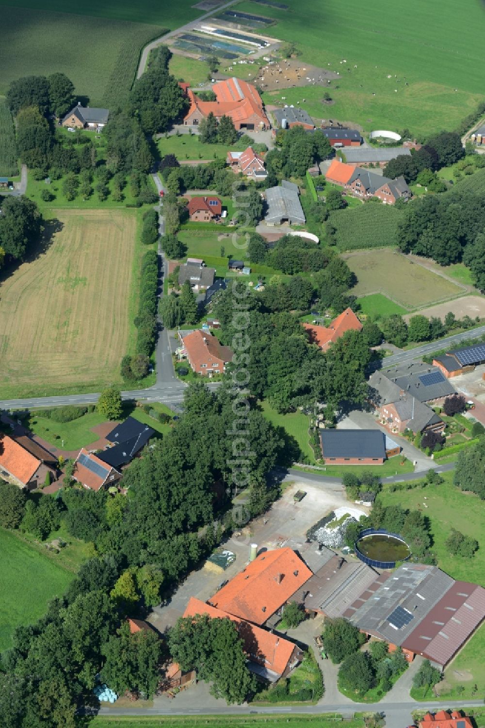 Aerial photograph Lohe - Town View of the streets and houses of the residential areas in Lohe in the state Lower Saxony