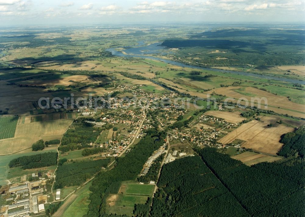 Lunow-Stolzenhagen from the bird's eye view: Town View of the streets and houses of the residential areas in Lunow-Stolzenhagen in the state Brandenburg, Germany