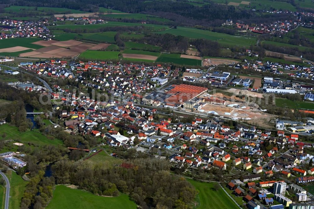 Mainleus from the bird's eye view: Town View of the streets and houses of the residential areas in Mainleus in the state Bavaria, Germany