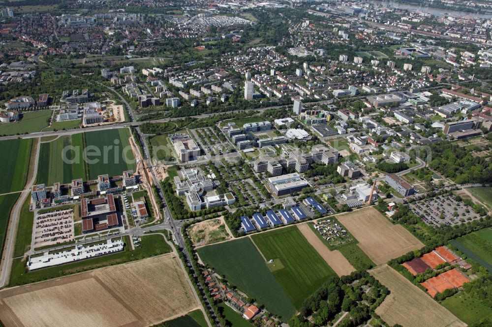 Aerial photograph Mainz - The campus of the Johannes Gutenberg University Mainz. The University is attended by approximately 36 000 students from 130 nations and is one of the biggest universities in Germany