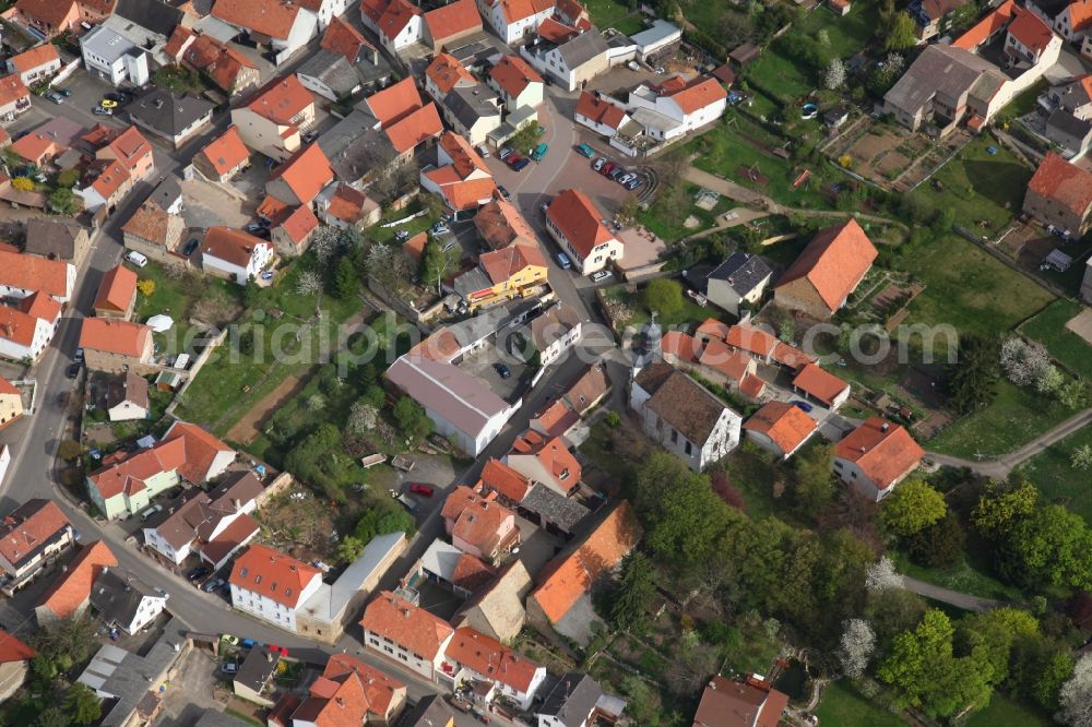 Mauchenheim from the bird's eye view: Local view of Mauchenheim in the state of Rhineland-Palatinate