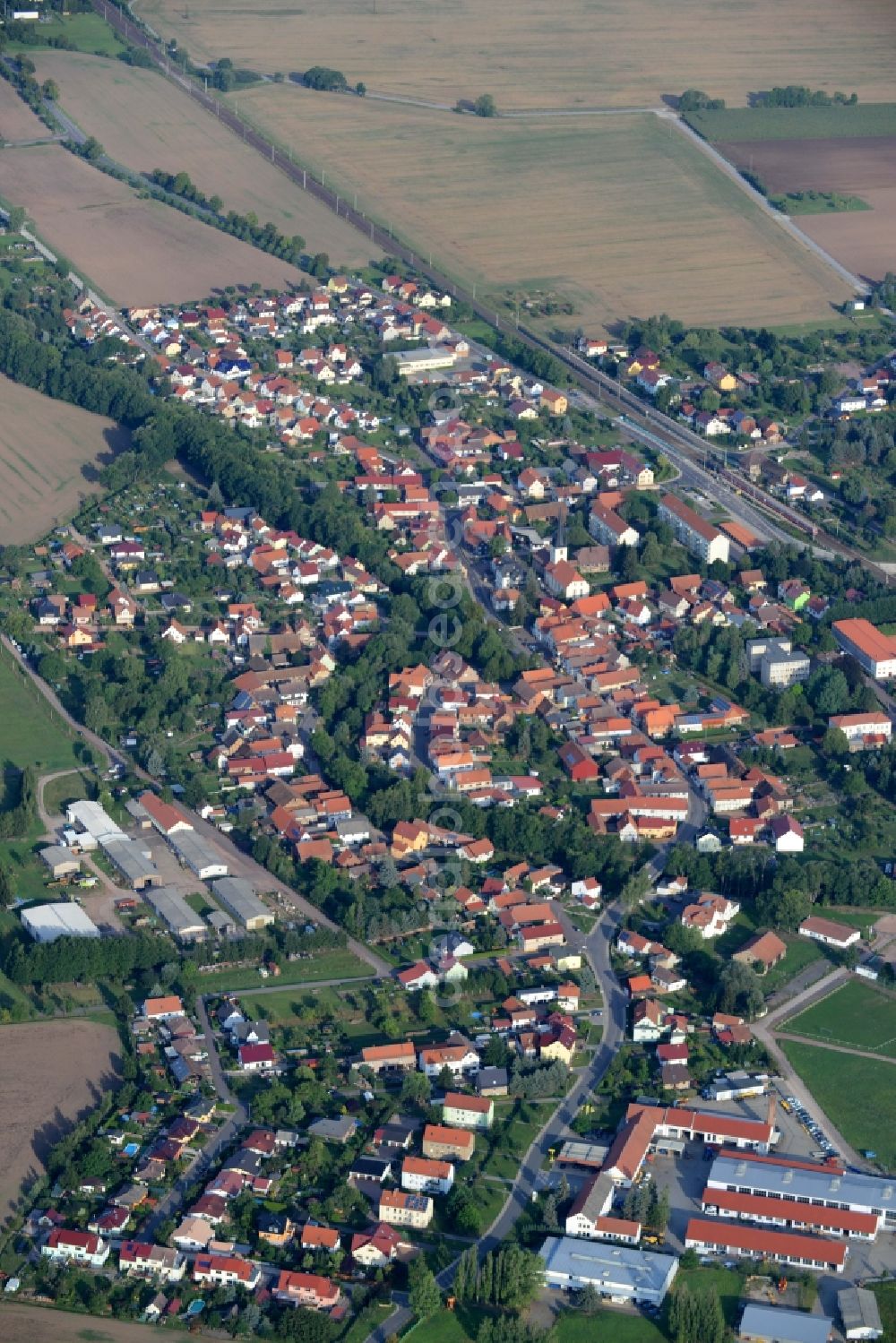 Aerial photograph Mechterstädt - Town View of the streets and houses of the residential areas in Mechterstaedt in the state Thuringia