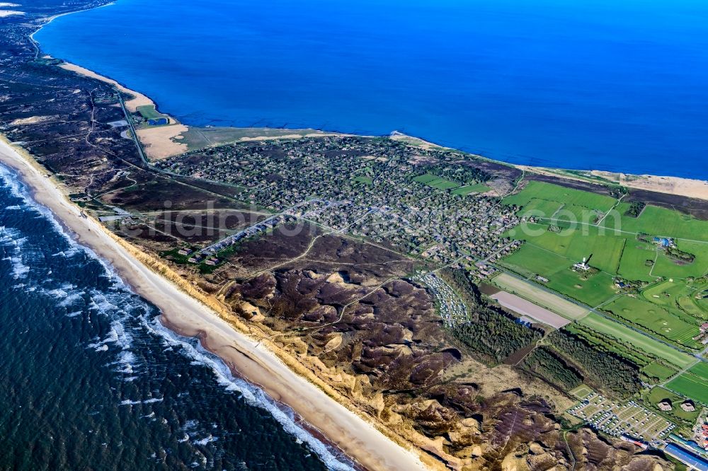 Kampen (Sylt) from the bird's eye view: Townscape on the seacoast in Kampen (Sylt) on Island Sylt in the state Schleswig-Holstein, Germany