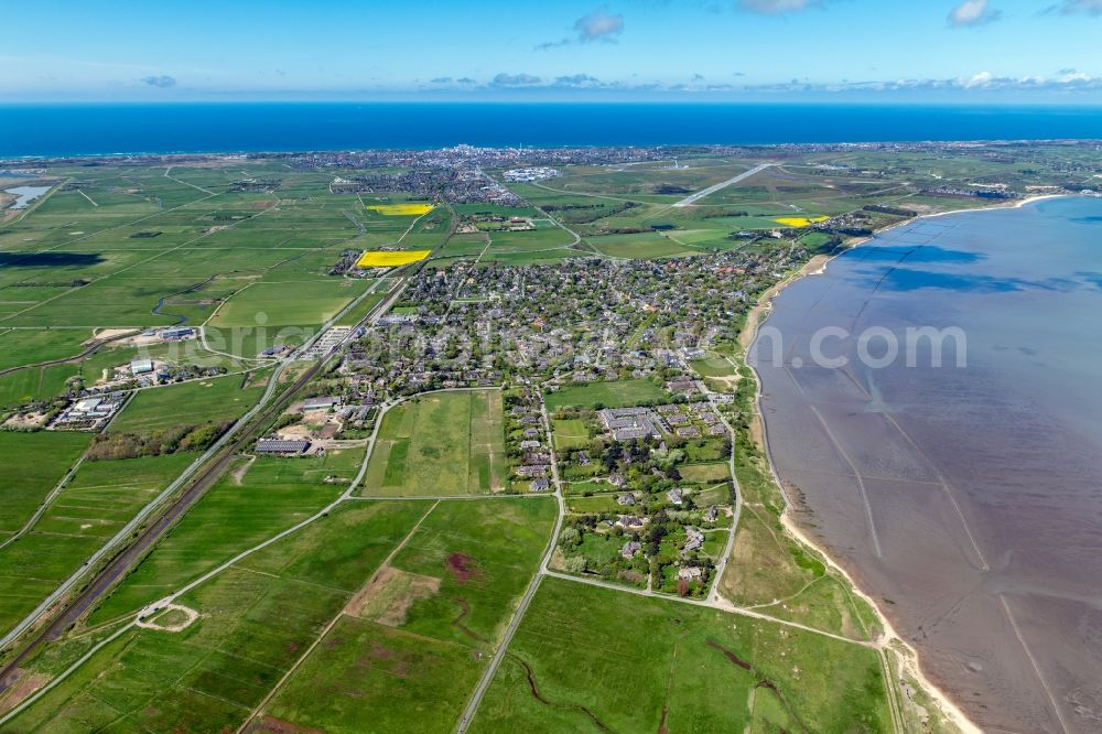 Aerial photograph Keitum - Townscape on the seacoast in Keitum at the island Sylt in the state Schleswig-Holstein, Germany