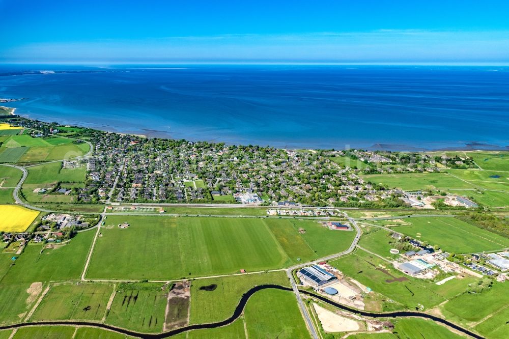 Aerial image Sylt - Townscape on the seacoast in Keitum at the island Sylt in the state Schleswig-Holstein, Germany