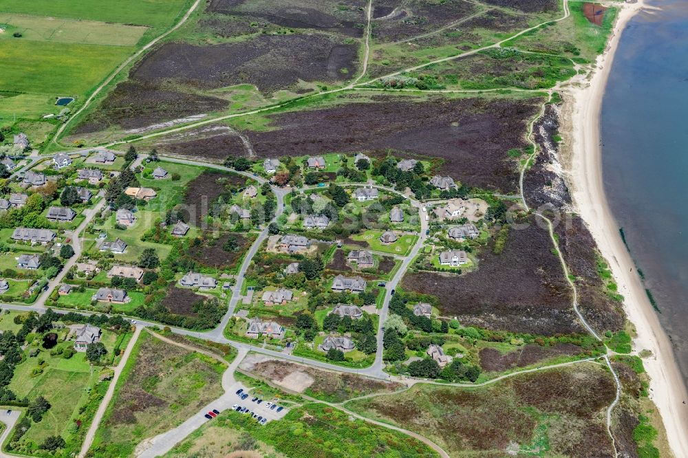 Wenningstedt-Braderup (Sylt) from above - Townscape on the seacoast in the district Braderup in Wenningstedt-Braderup (Sylt) at the island Sylt in the state Schleswig-Holstein, Germany