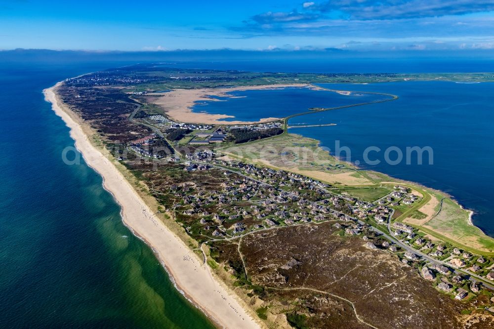 Rantum (Sylt) from the bird's eye view: Townscape on the seacoast in Rantum (Sylt) at the island Sylt in the state Schleswig-Holstein, Germany