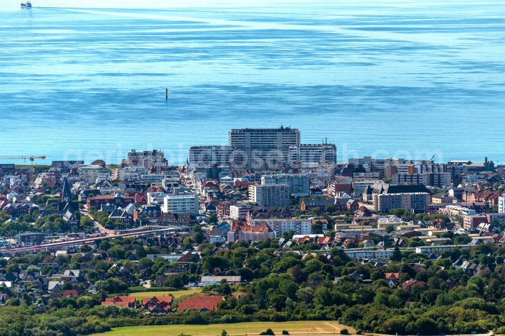 Aerial image Sylt - Townscape on the seacoast in Westerland at the island Sylt in the state Schleswig-Holstein, Germany