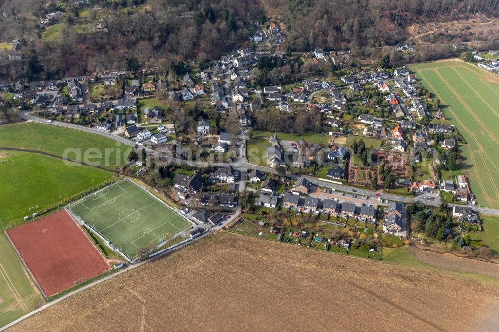 Mintard from the bird's eye view: Town View of the streets and houses of the residential areas in Mintard in the state North Rhine-Westphalia, Germany