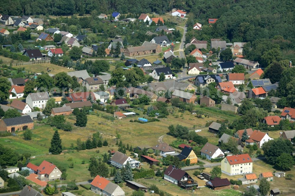 Münchehofe from the bird's eye view: Town View of the streets and houses of the residential areas in Muenchehofe in the state Brandenburg