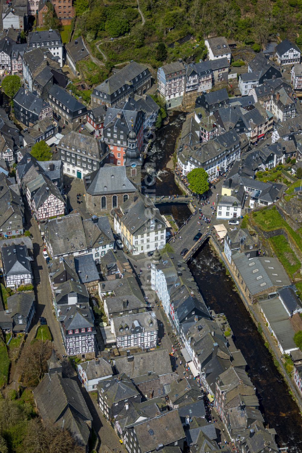 Monschau from the bird's eye view: Town View of the streets and houses of the residential areas in Monschau in the state North Rhine-Westphalia, Germany