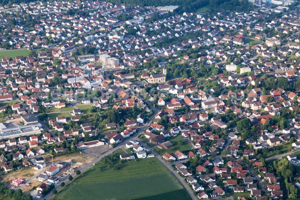 Aerial photograph Mutlangen - Town View of the streets and houses of the residential areas in Mutlangen in the state Baden-Wuerttemberg, Germany