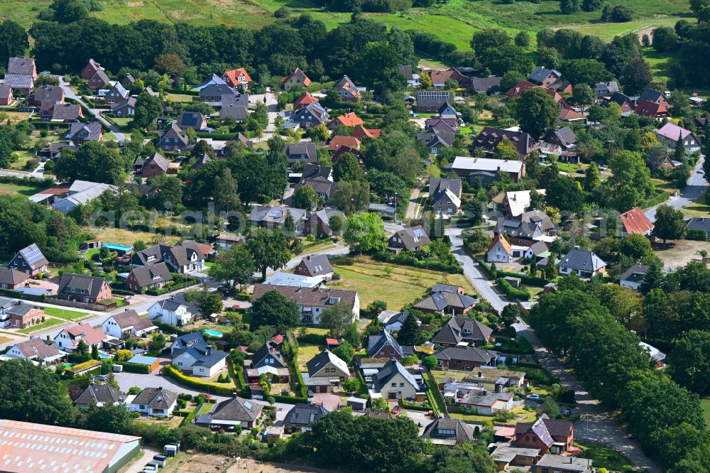 Negernbötel from the bird's eye view: Town View of the streets and houses of the residential areas in Negernboetel in the state Schleswig-Holstein, Germany