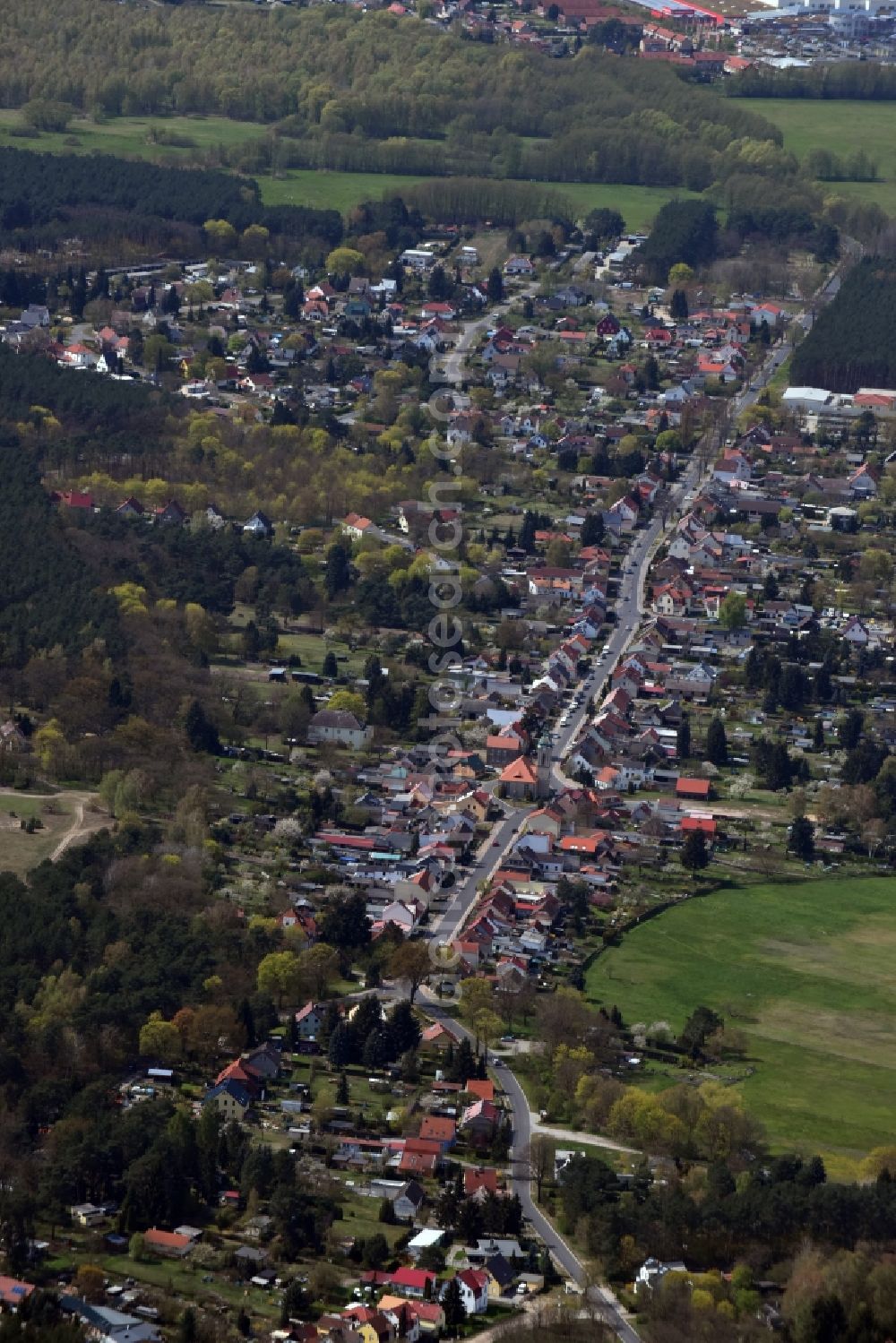 Aerial image Neu Zittau - Town View of the streets and houses of the residential areas in Neu Zittau in the state Brandenburg