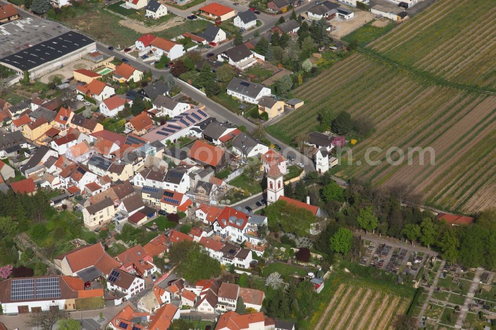 Aerial photograph Flörsheim - Townscape of Nieder - Florsheim in the state of Rhineland-Palatinate