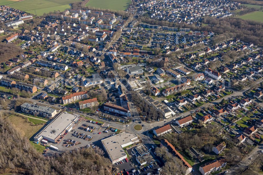 Niederaden from the bird's eye view: Town View of the streets and houses of the residential areas in Niederaden at Ruhrgebiet in the state North Rhine-Westphalia, Germany