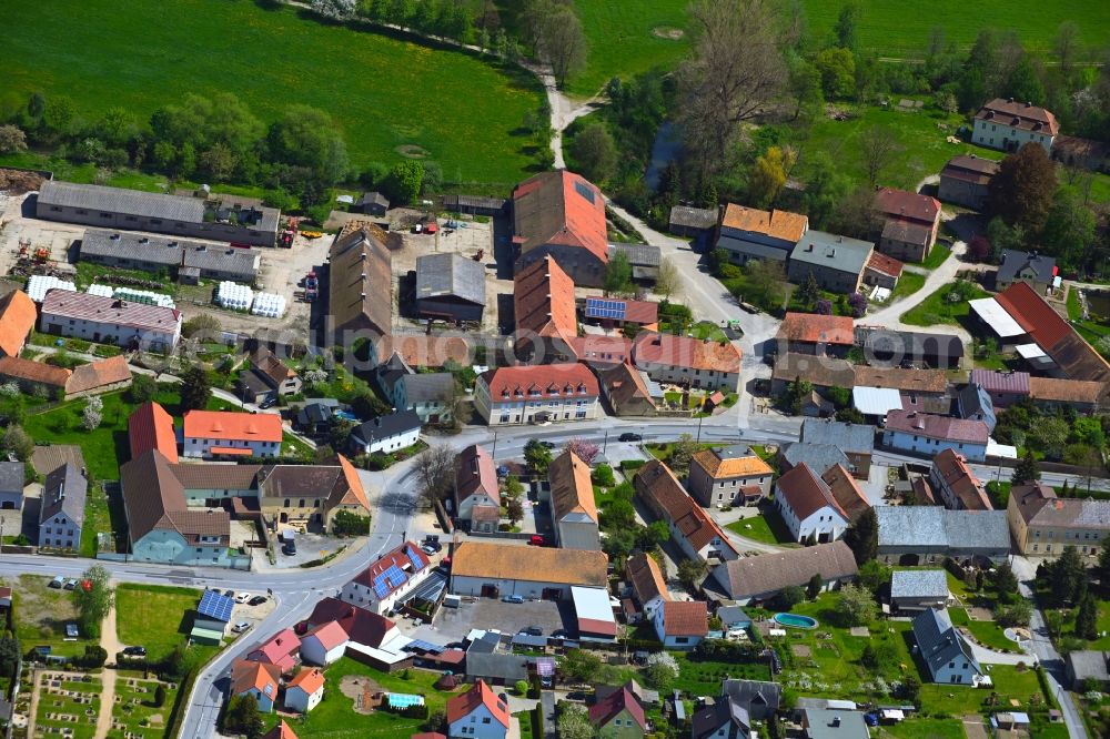 Aerial image Niedergurig - Town View of the streets and houses of the residential areas in Niedergurig in the state Saxony, Germany