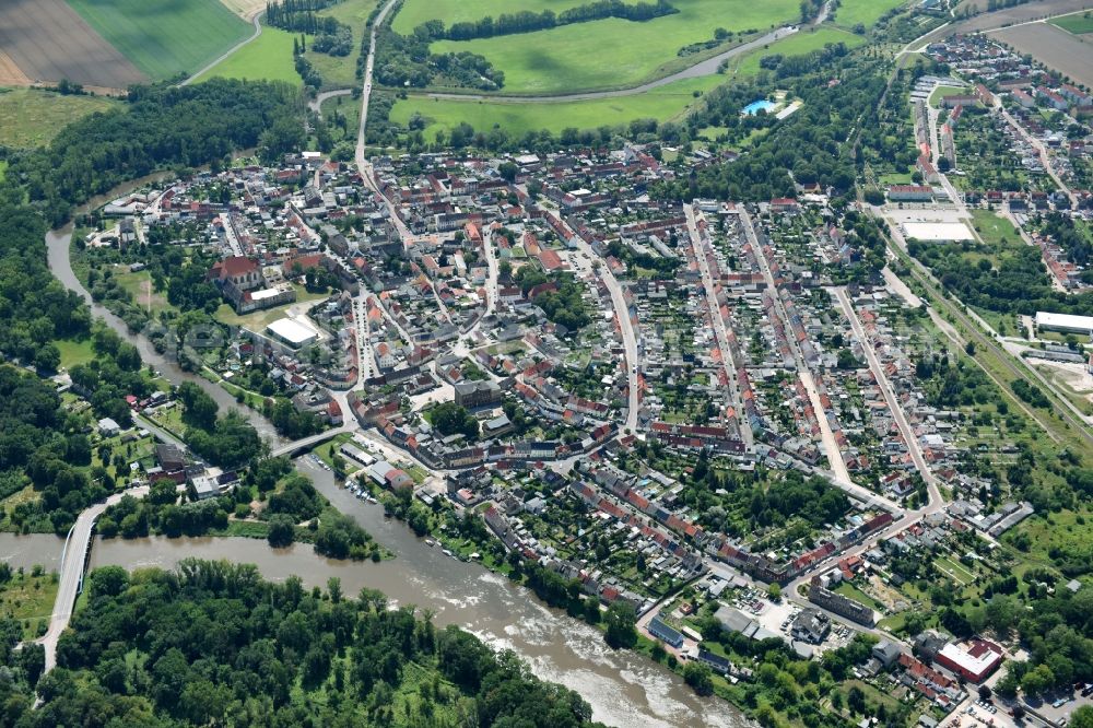 Nienburg (Saale) from the bird's eye view: Town View of the streets and houses of the residential areas in Nienburg (Saale) in the state Saxony-Anhalt, Germany